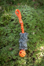 Fårskinnsleksak med boll & expander