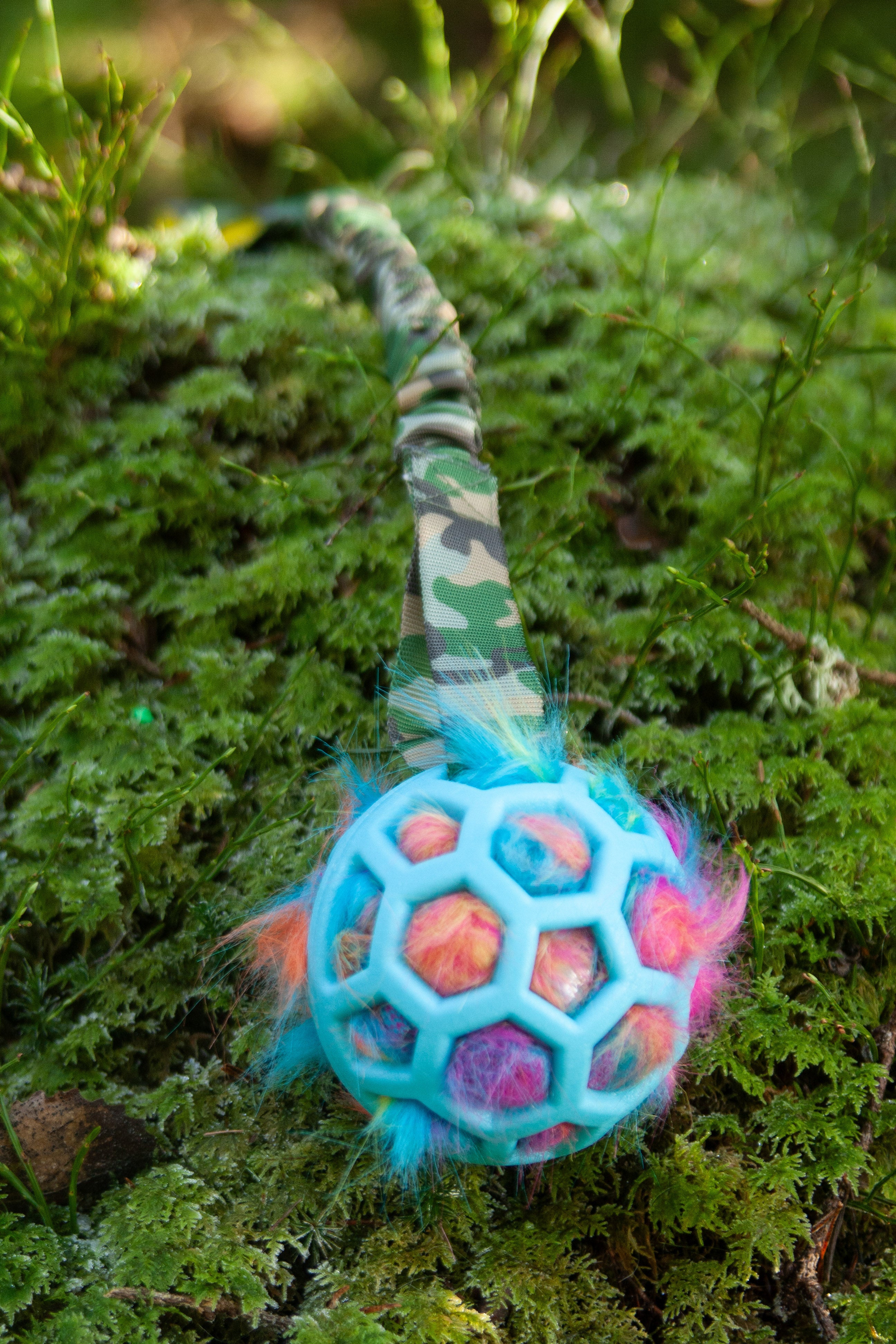 Play n tug ball with crinkle green camo